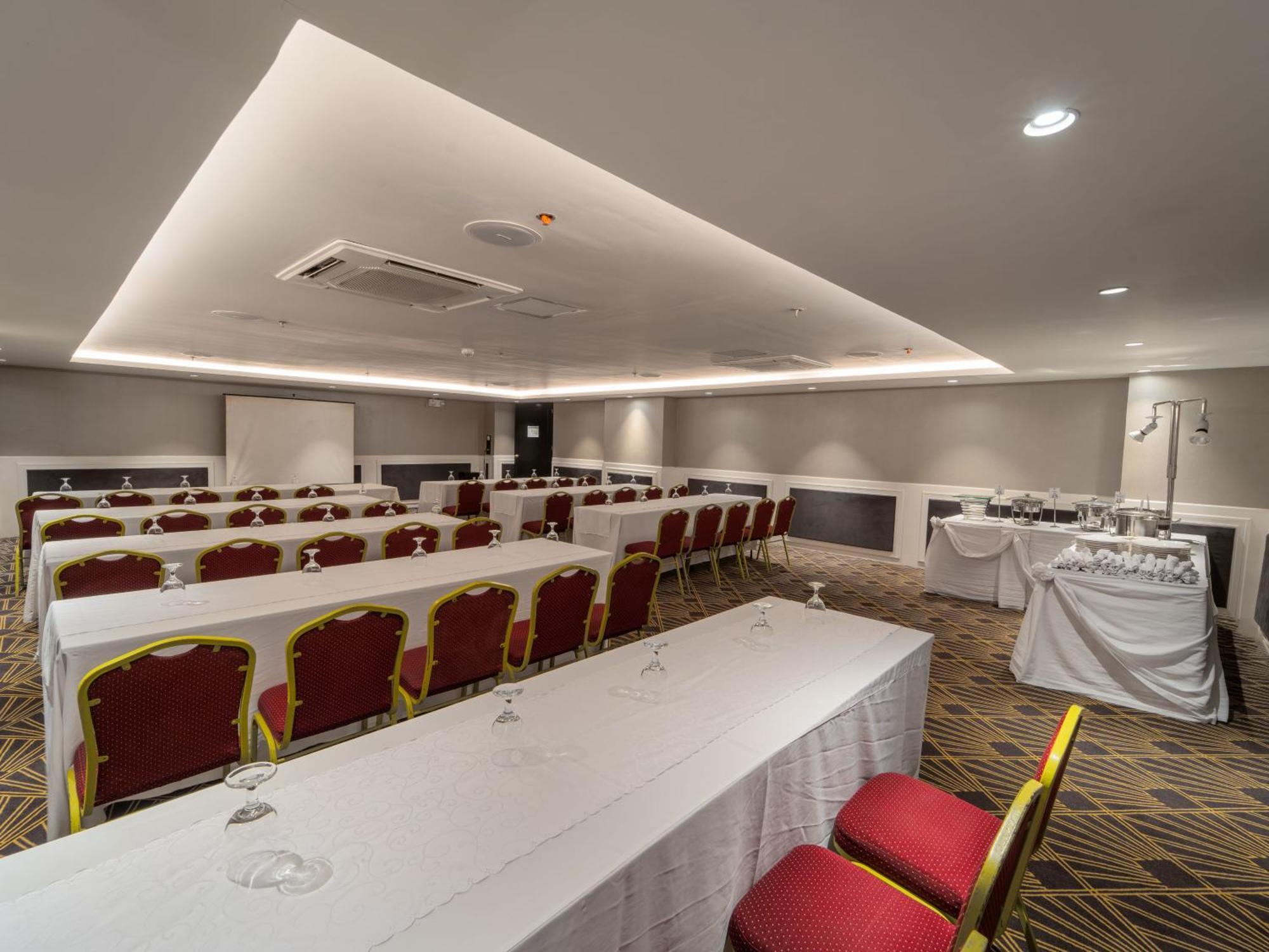 Metrocentre Hotel Tagbilaran Dış mekan fotoğraf
