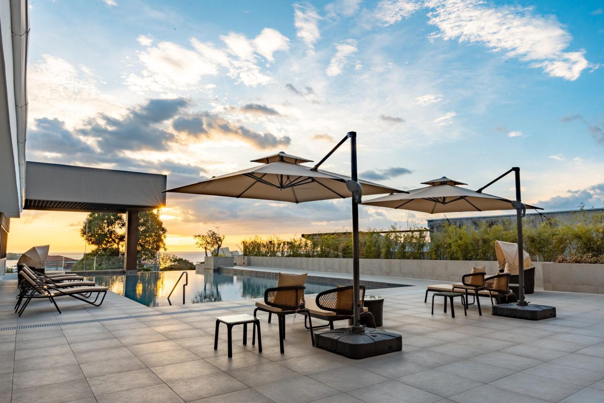 Metrocentre Hotel Tagbilaran Dış mekan fotoğraf