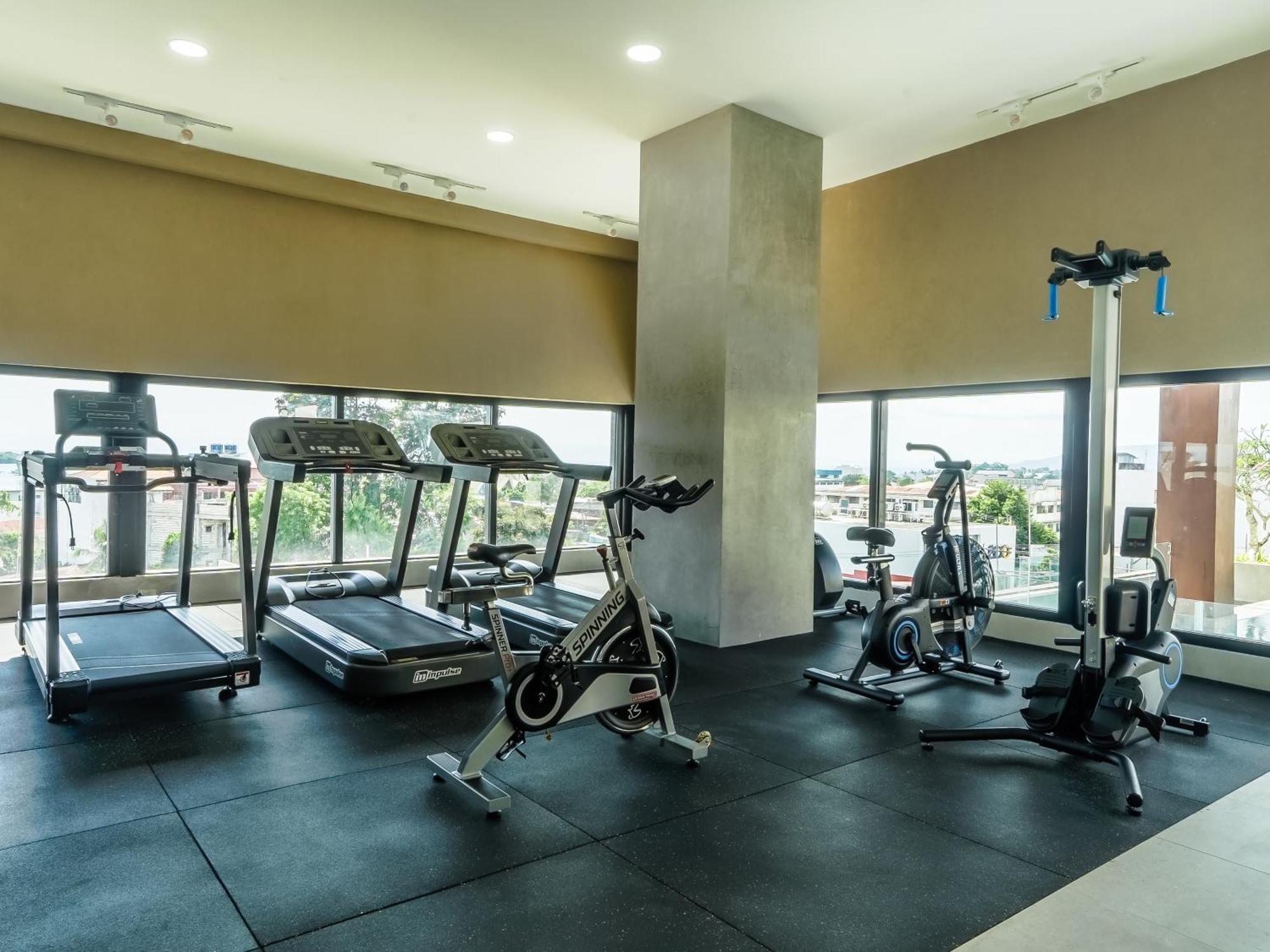 Metrocentre Hotel Tagbilaran Dış mekan fotoğraf